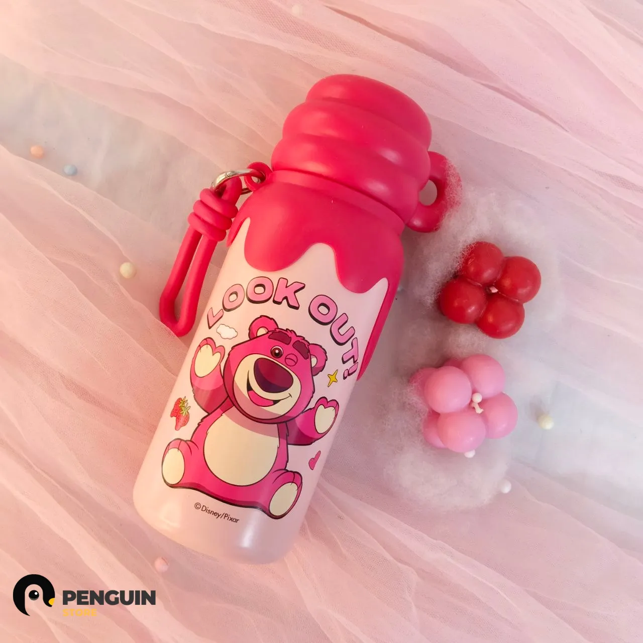 مج حراري (Thermal Flask) "لوتسو" المبهج - ستانلس بـ غطاء "سيليكون" فوشيا وشريط حمل 🍓💖✨