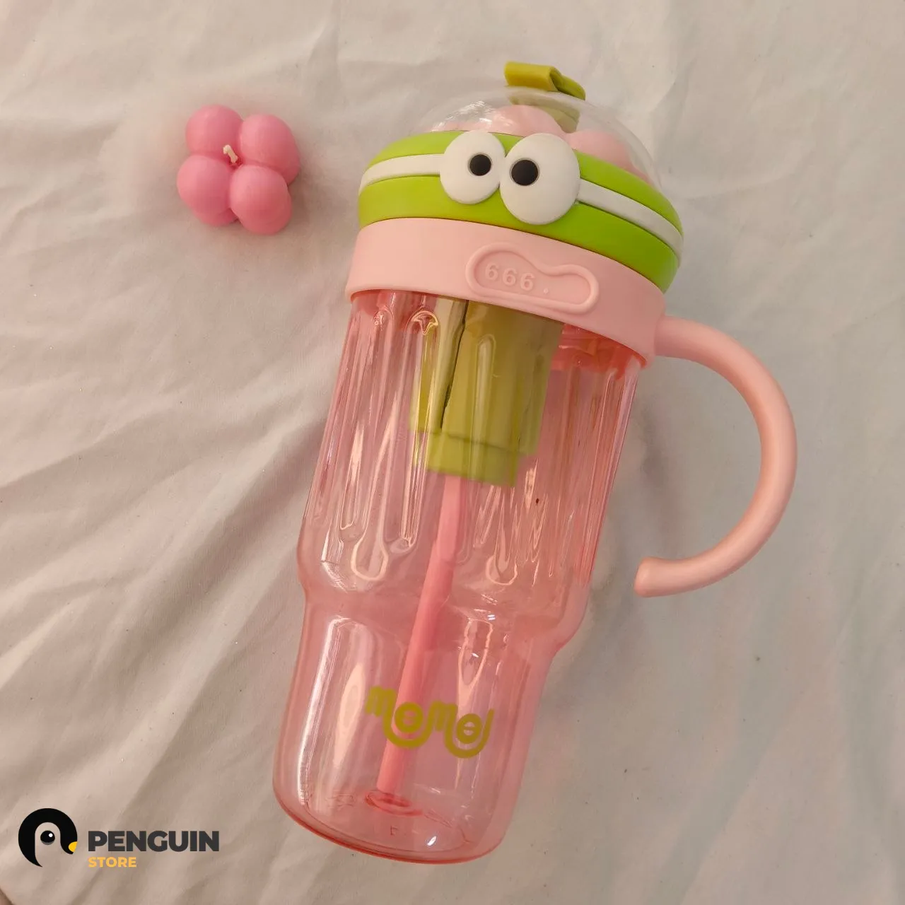 زجاجة مياه (Water Bottle) آيس كب بشاليمو، يد للحمل، وتصميم الضفدع الكيوت 🐸✨💖