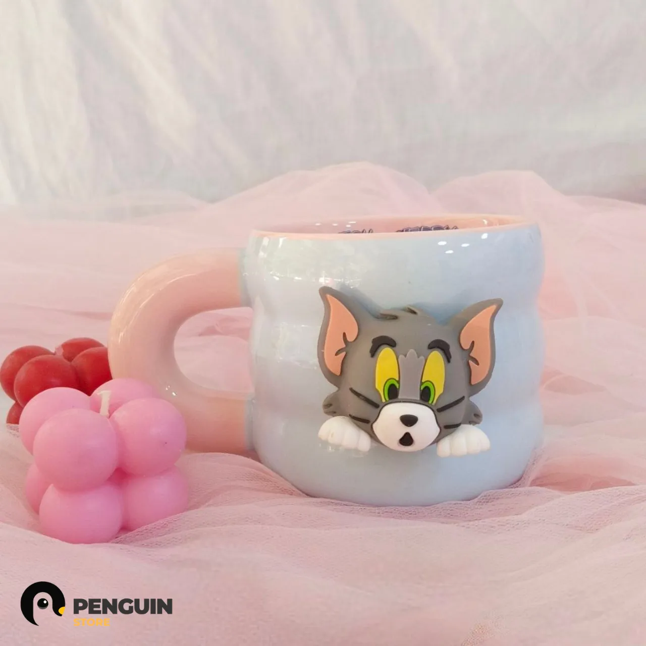 مج "توم" (Tom) توم وجيري - مج سيراميك بـ وجه مغناطيس (Magnet) وألوان باستيل رقيقة من كولكشن Penguin Store 🐱💙☕